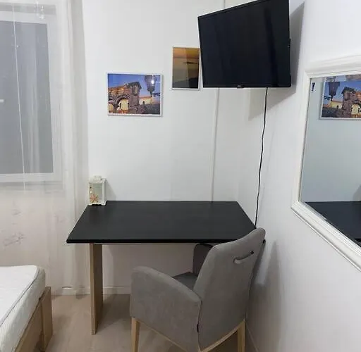 David, 2mins From Town Centre Apartment