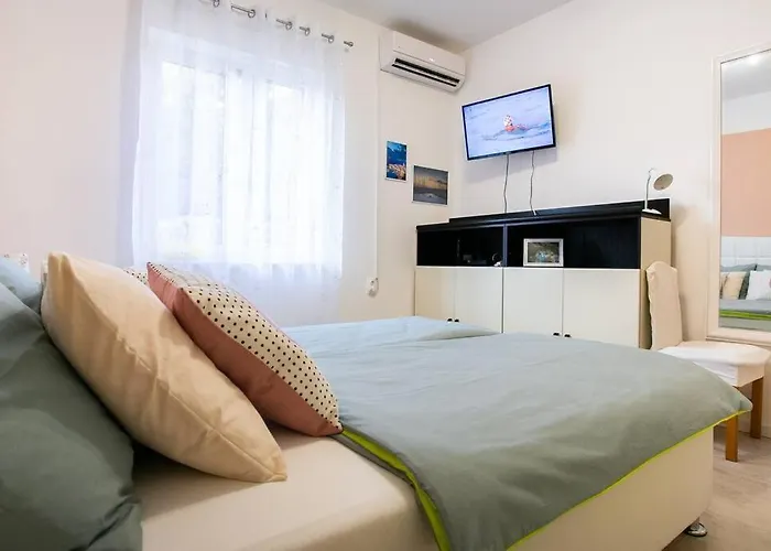 David, 2mins From Town Centre Apartment